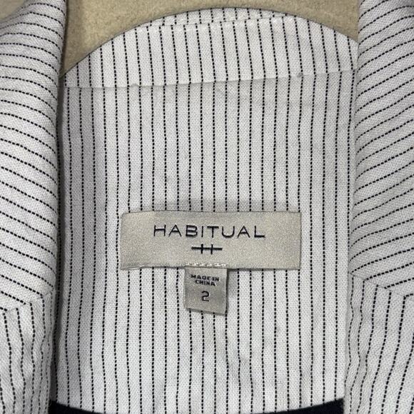 Habitual women’s white and black pin stipe cotton rayon blend blazer 3/4 sleeve - Picture 3 of 6